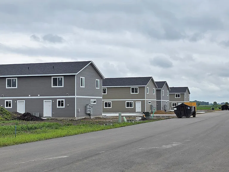 Medary Creek Townhomes — Photo 3