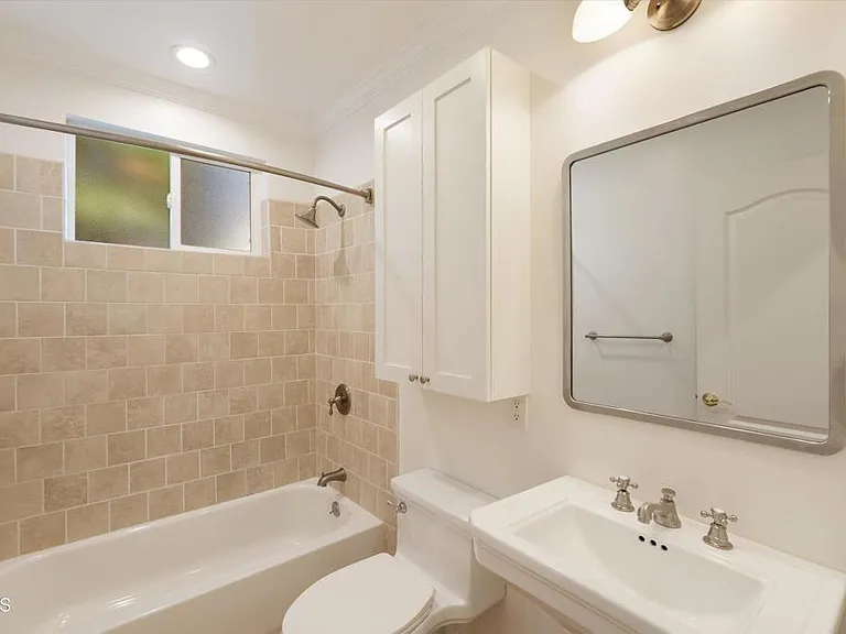 6224 Springvale Dr — Photo 12