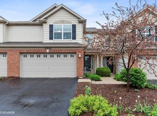 1510 Pauline Cir, Mundelein, IL 60060
