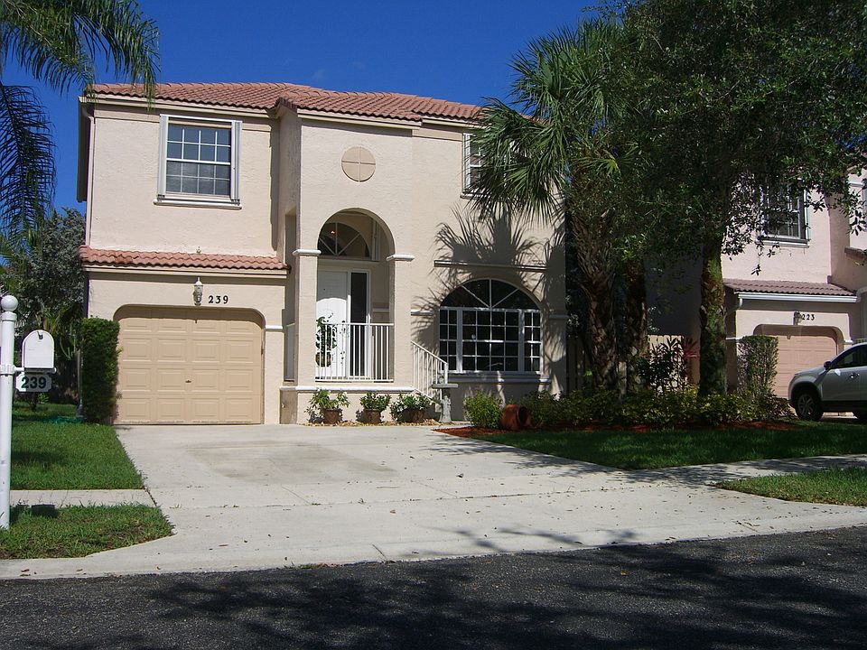 1st image of 239 NW 152nd Ln