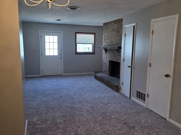 435 N Jackson St, Junction City, KS
