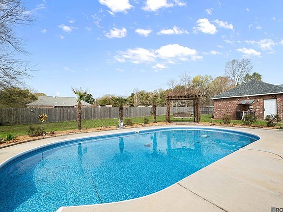 5th image of 22735 Plainsland Dr