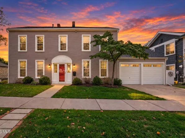 316 W Harrison St, Maumee, OH 43537
