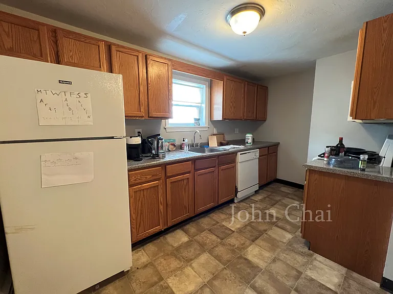 21 Mansfield St #2 — Photo 41