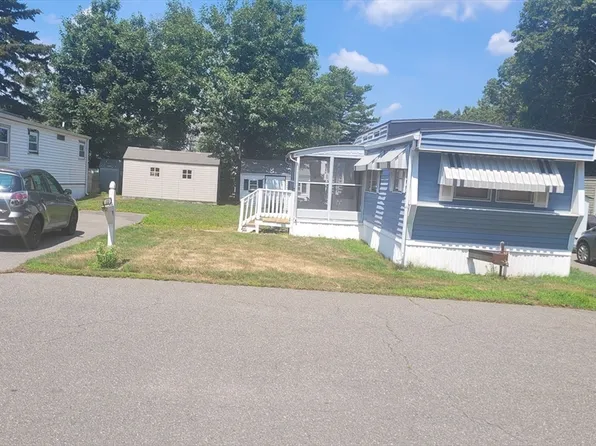 261 Newbury St #123-C, Peabody, MA 01960