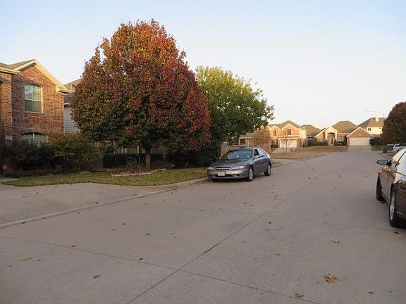 5th image of 4613 Maple Hill Dr