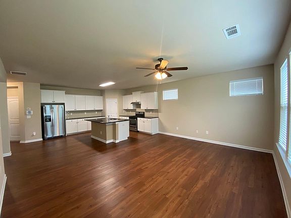 5th image of 3160 Wildberry Run Ln