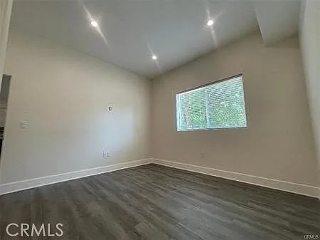 6445 Woodley Ave #101 — Photo 16