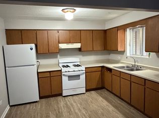 1145 Fairwood Dr #2B, Elgin, IL