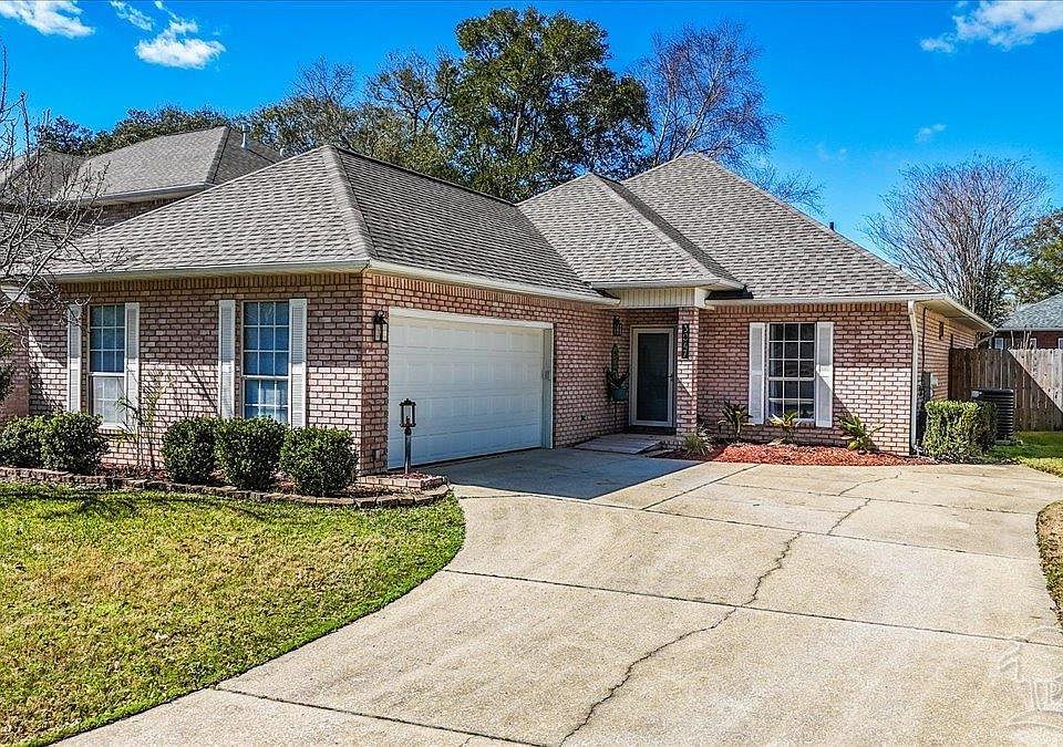 1st image of 3047 Oak Pointe Dr