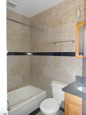 Rented by Halvatzis Realty | media 1