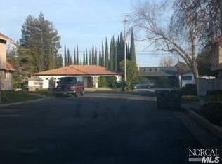 9 Del Prado Cir, Fairfield, CA 94533