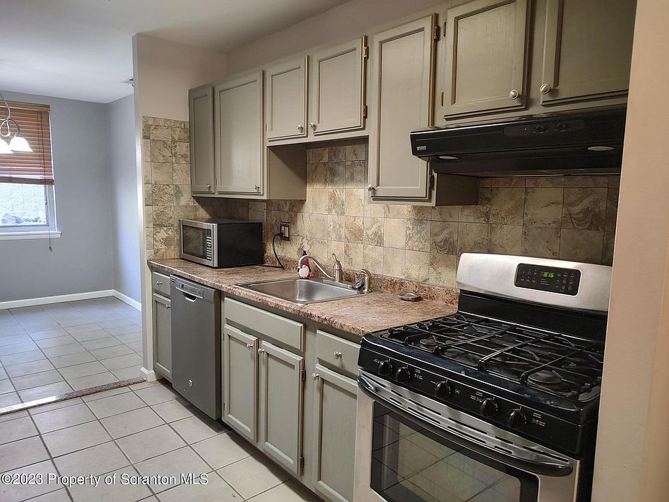 1304 Summit Pointe, Scranton, PA 18508 Zillow