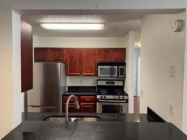2031 Dixie Belle Dr #2031L — Photo 11
