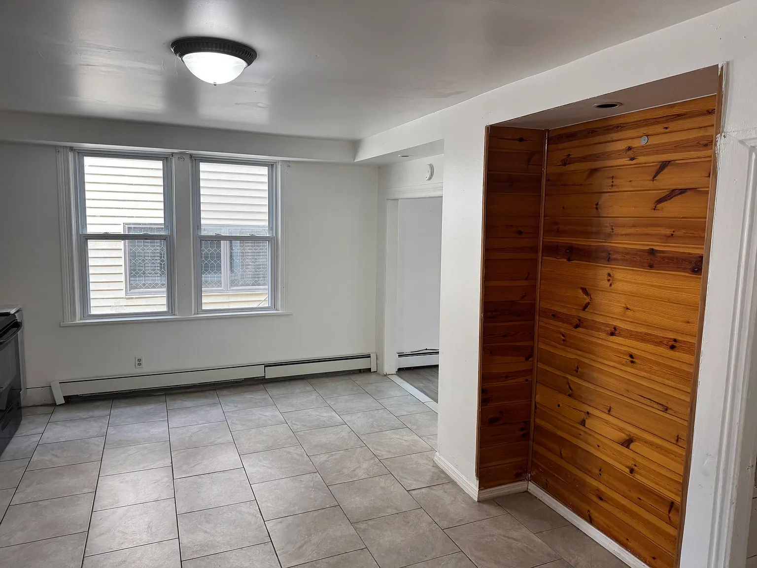 3 bed, 1631 sqft, $1,650 — Photo 2