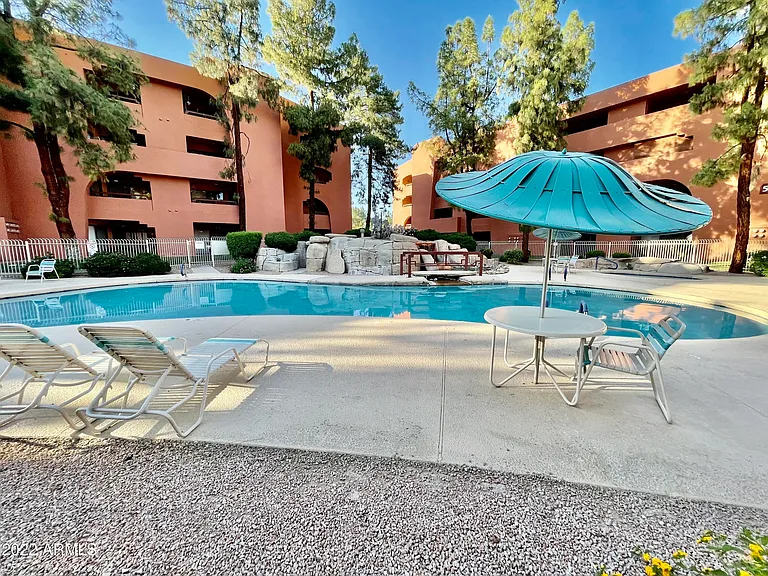 12212 N Paradise Village Pkwy S #104 — Photo 1