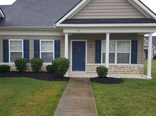 377 Piney Creek Dr, Blacklick, OH
