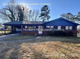 2416 Briargrove Dr, Charlotte, NC 28215