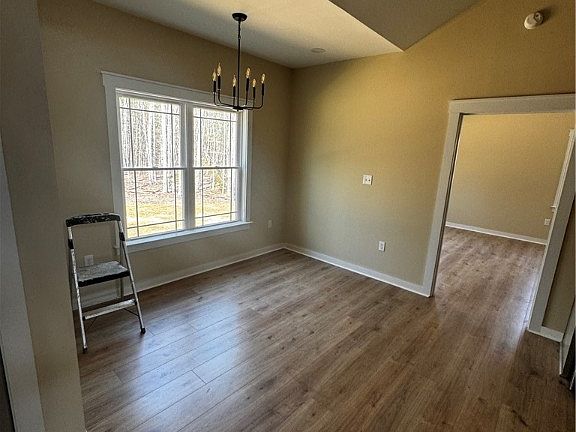 5th image of 239 Bumpass Rd