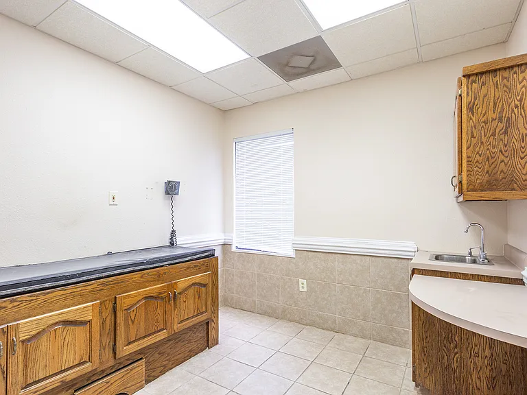 620 Quintard Ave #1 — Photo 29