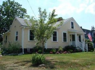 12 3rd St, Barrington, RI 02806