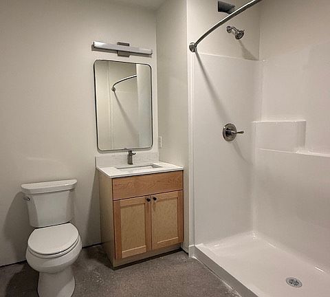 3rd image of 710 Chippewa Sq #6