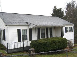 103 Underwood St, Beckley, WV 25801