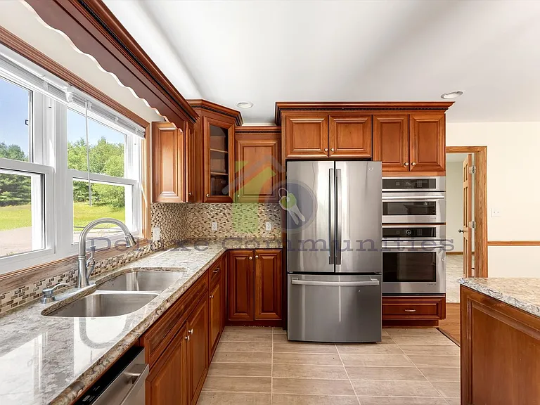 2660 Blackberry Ln NE — Photo 15