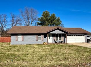 511 Zenk Rd, Troy, IL 62294