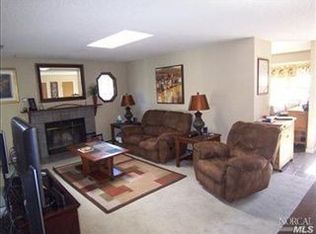 413 Ginny Dr, Windsor, CA 95492