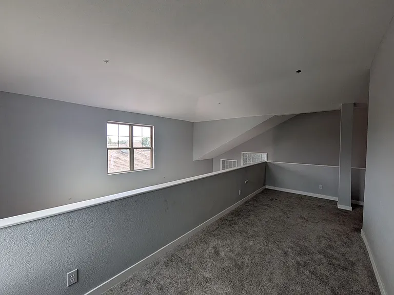 837 E 17th Ave #3L — Photo 9