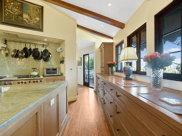 6955 La Presa Dr — Photo 14