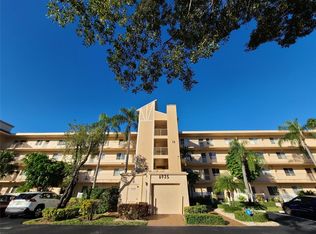 6935 Huntington Ln APT 305, Delray Beach, FL 33446
