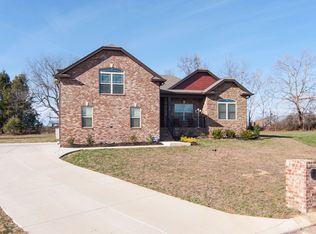 114 Topaz Ct, White House, TN 37188