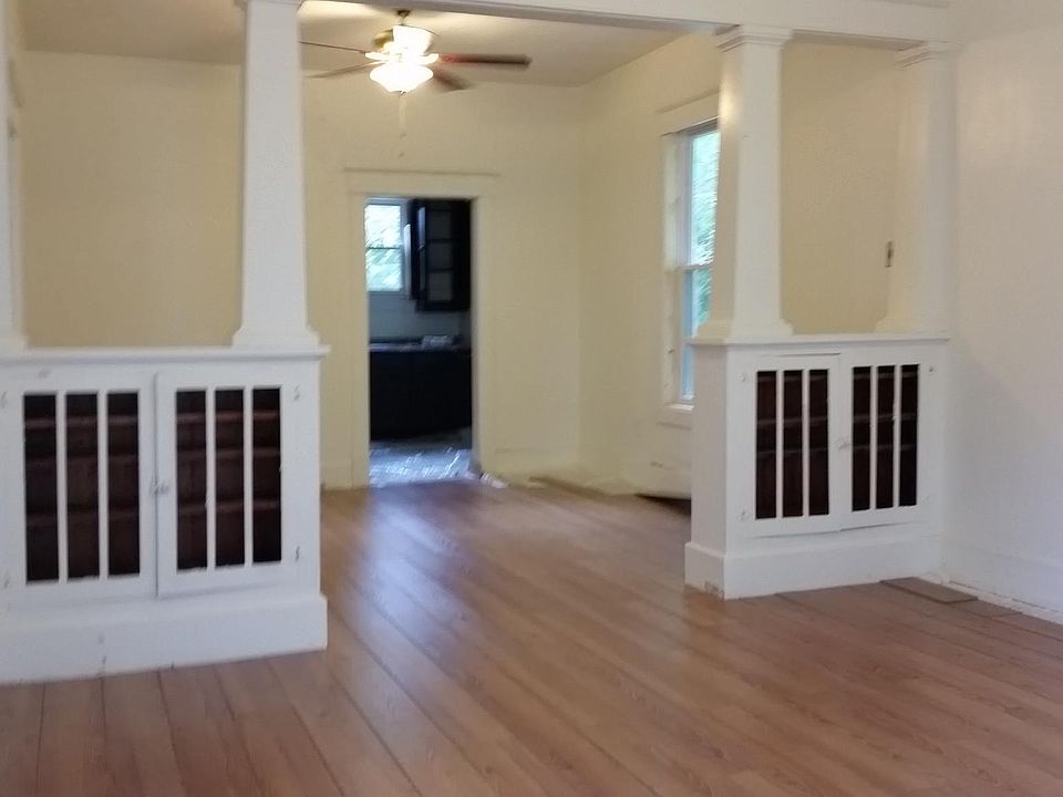 1st image of 1926 Thomas Blvd