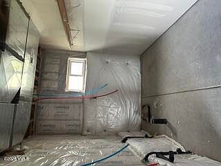 4th image of 26 Mohawk Ct