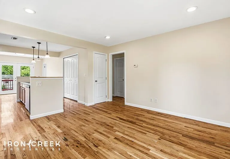 30 Olive St — Photo 8