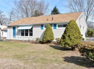 68 Plantation St, Warwick, RI 02886