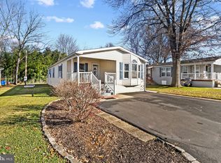 113 Hickory Dr, Hatfield, PA