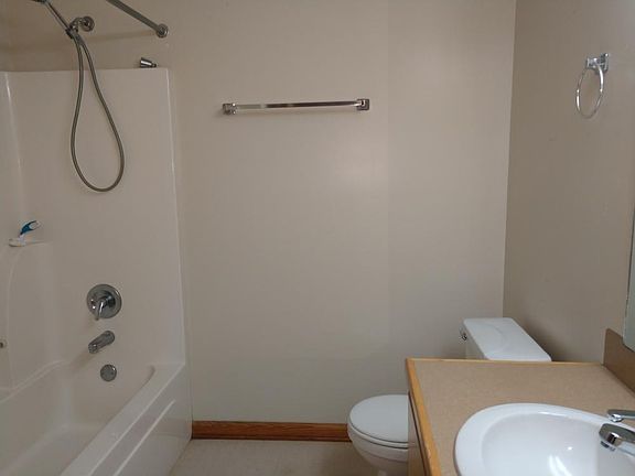 5th image of 1304 Lewis St #B