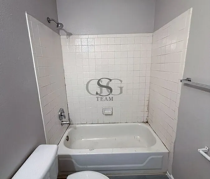 9730 Frost Plain Dr — Photo 3