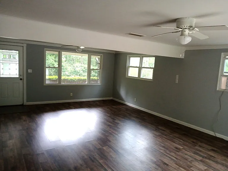 2301 Edison Ave — Photo 12
