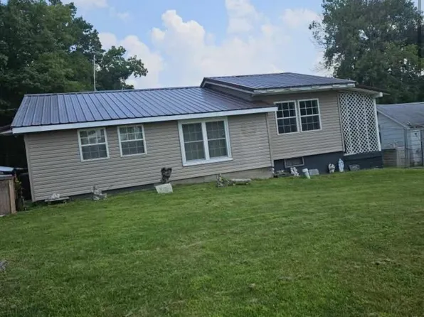 305 Lake St, Montpelier, OH 43543