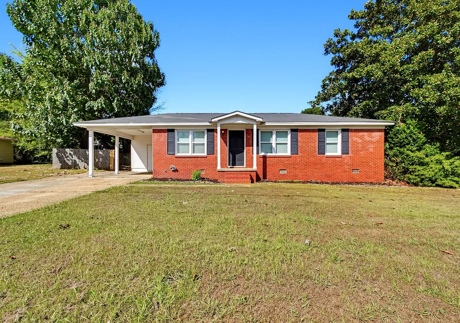 4-Bedroom/2-Bath House - Available Now! — Photo 2