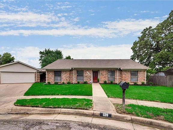 2nd image of 1128 Wheaton Ct