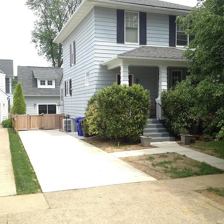 Exterior (Front)