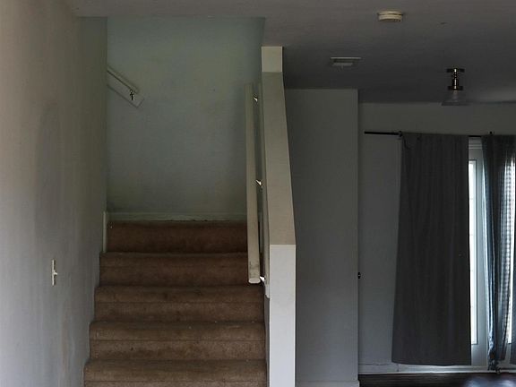5th image of 103 Belle Haven Dr