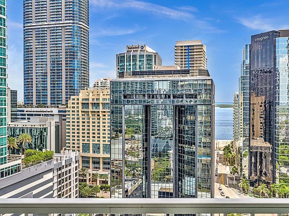 2nd image of 1250 S Miami Avenue #2008