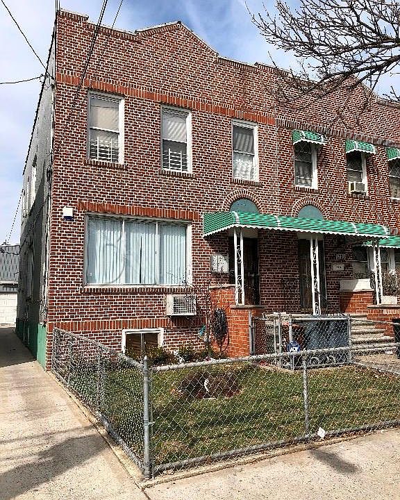 1st image of 2881 Randall Ave