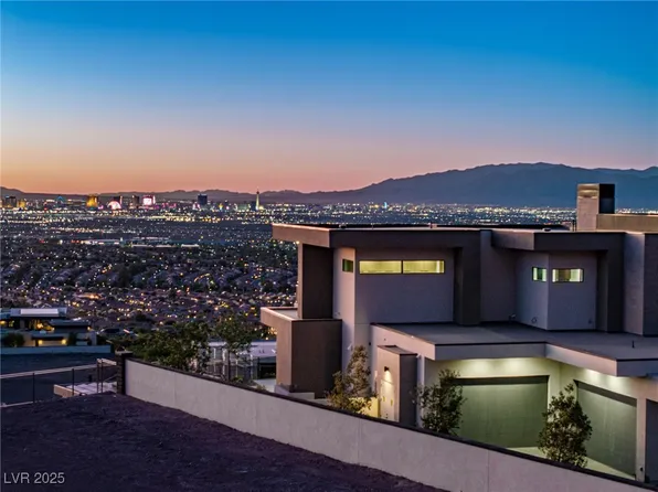 25 Rockstream Dr, Henderson, NV 89012